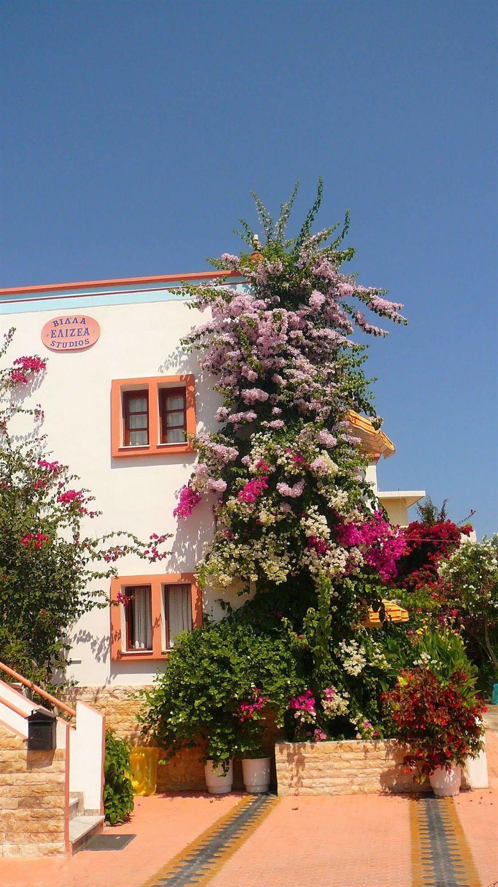Villa Elizea Stalós Eksteriør bilde